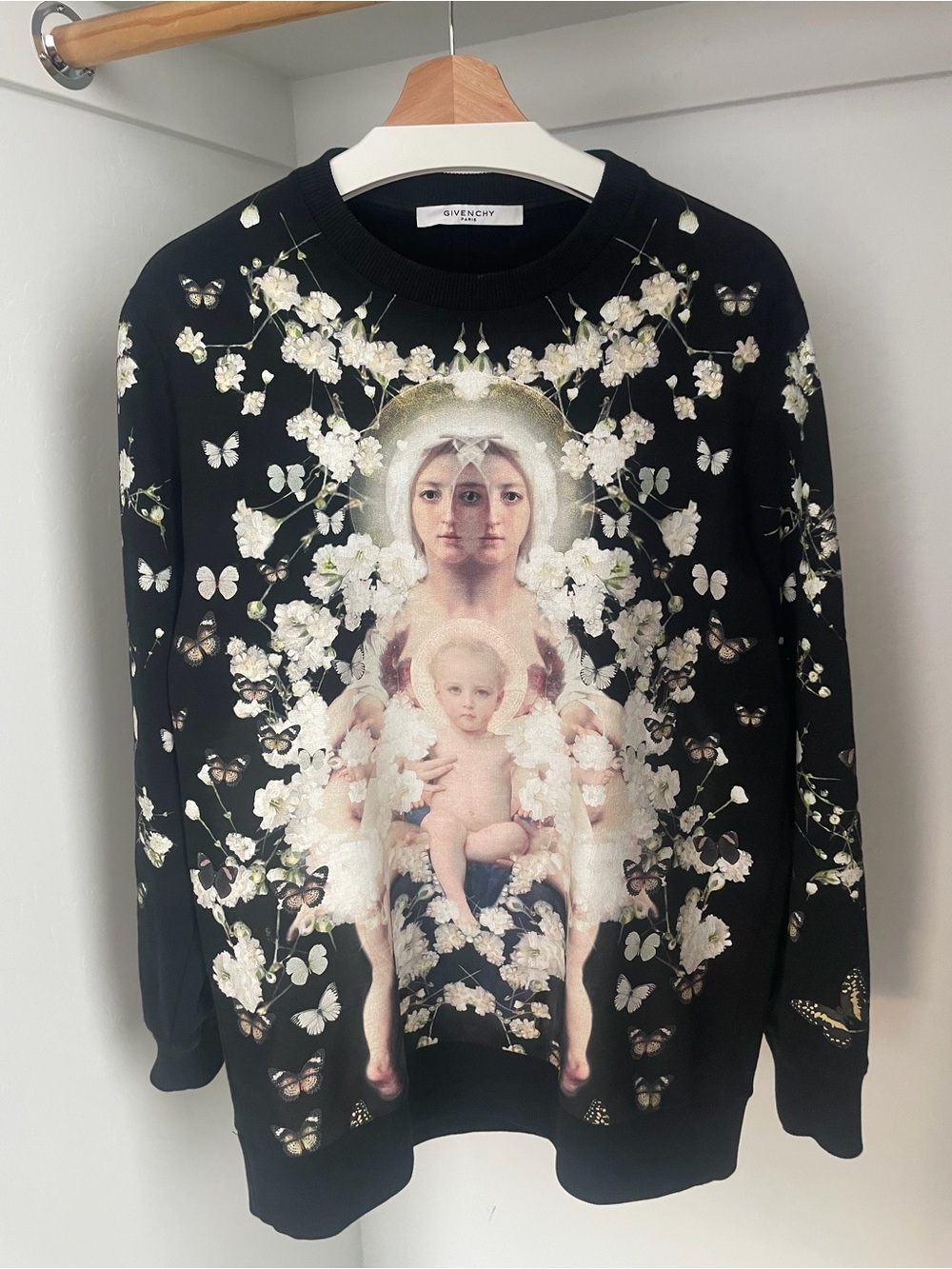 Givenchy SS2015 Madonna Baby’s Breath Sweatshirt